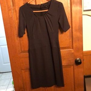 Banana Republic fitted dress. Size 2 black/grey